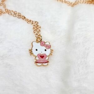 😻 Hello Kitty holding Heart ❤️ 😺 💖 necklace